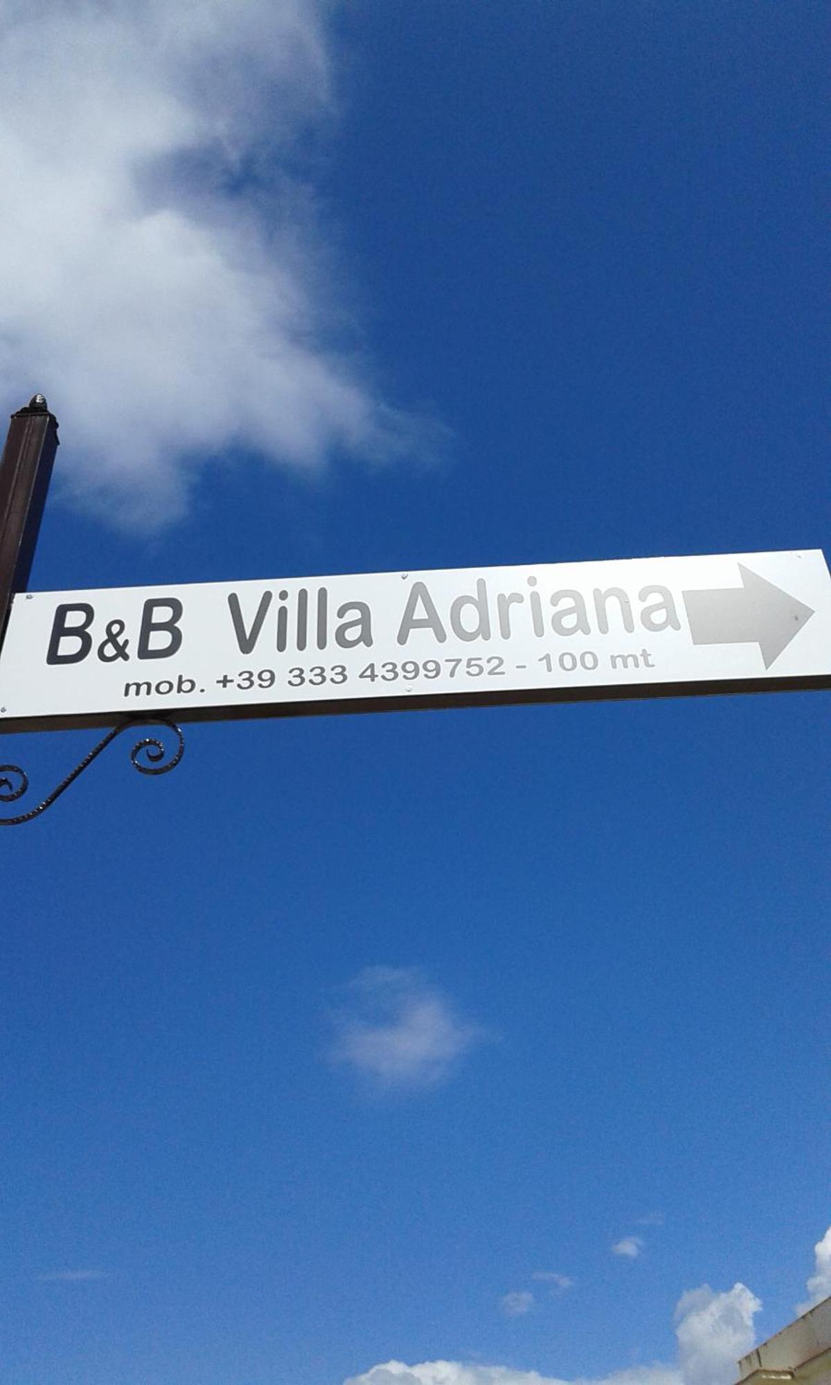 B&B Villa Adriana 圣莱昂 外观 照片